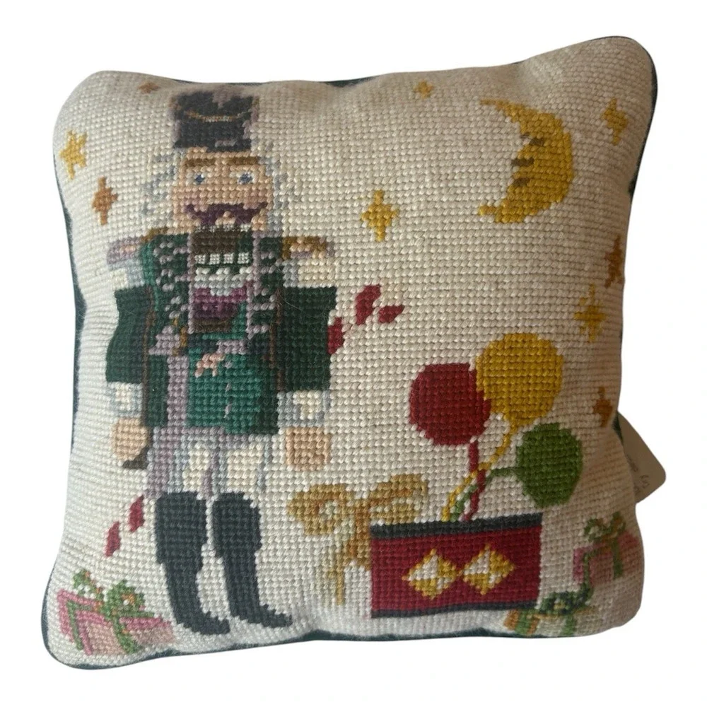 Woollen Needlepoint Throw Pillow Nutcracker Balloons Christmas  Holiday 10
